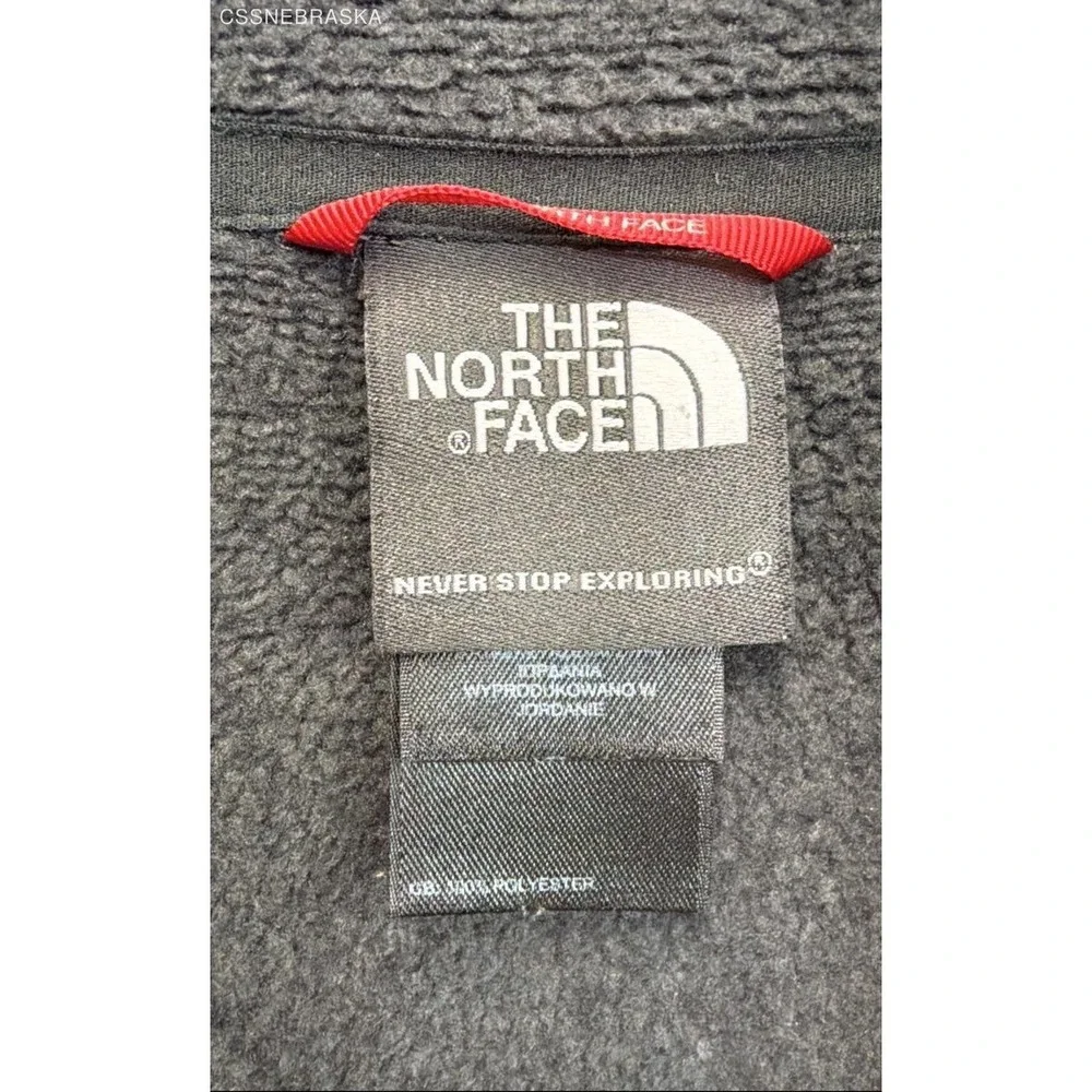The North Face Gray 1/4 zip fleece pullover‎ - Size S/P